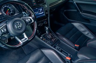 Volkswagen Golf GTI Performance (2015)