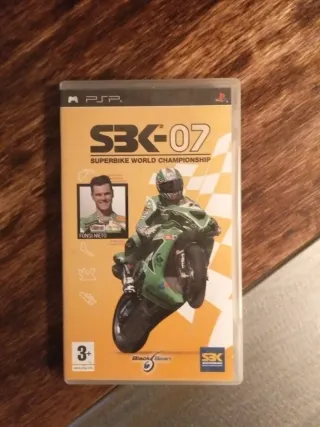 Confezione 6 Giochi PSP: WWE, PES, Driver, ecc.