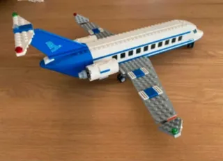 Avião, carros e jipes Lego
