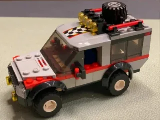 Avião, carros e jipes Lego