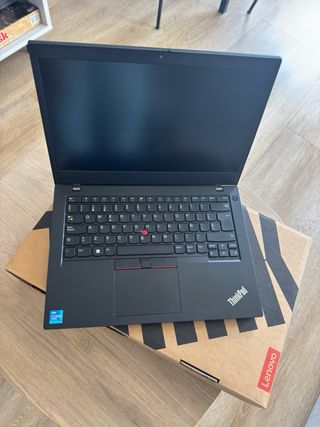 Lenovo ThinkPadE14 Gen 2 – i5 11ª Gen Regalo Funda