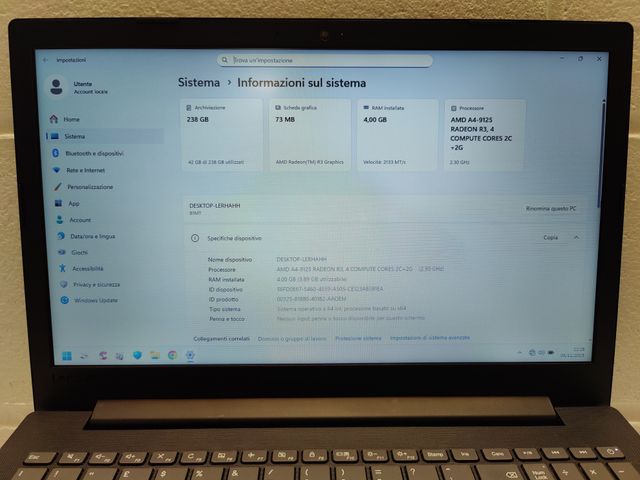 LENOVO AMD A4 SSD 256GB Ram 4GB