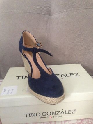 Zapatos cuña Tino González azul y cáñamo T38