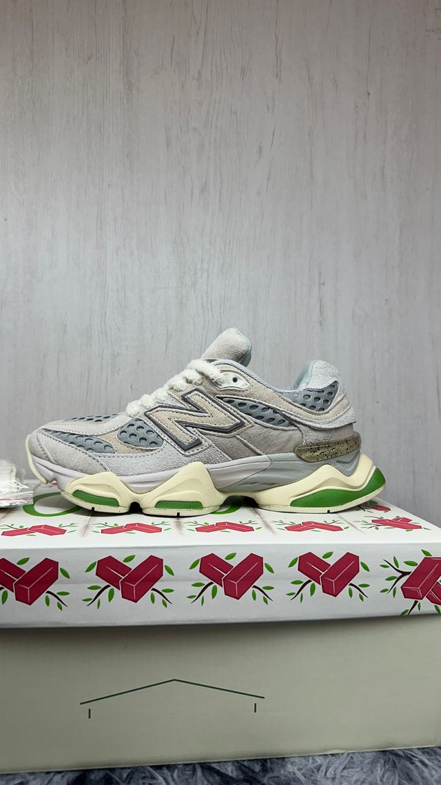 New Balance 9060 Beige/Verde