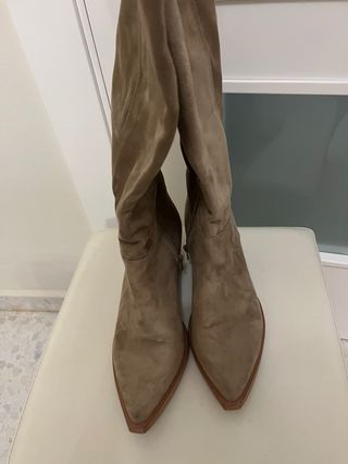 Botas altas Corina color arena talla 40