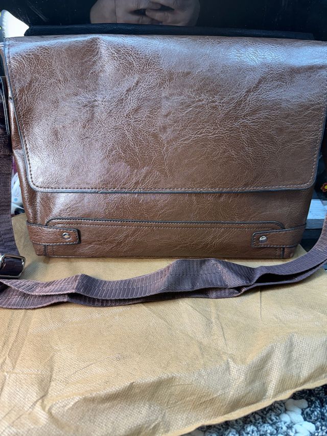 Bolso bandolera marrón