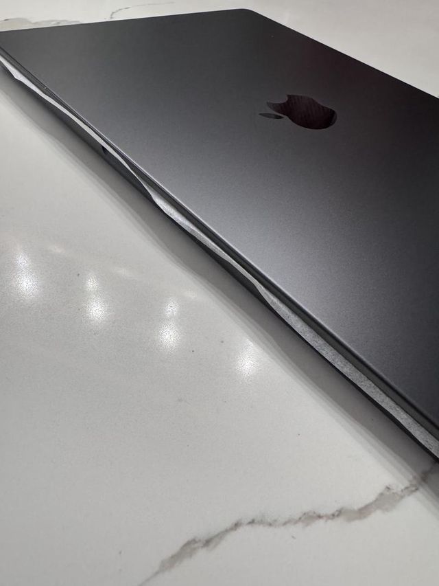 Apple Macbook Pro 14" M4 Max 1TB 36GB Nuevo Apple