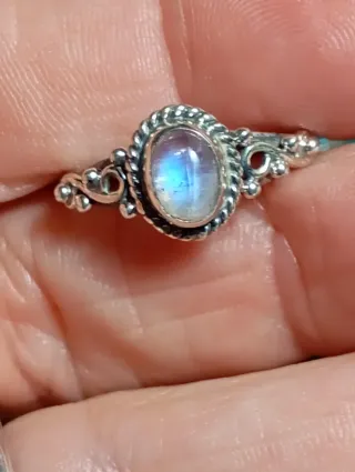 Anillo Plata Ley Óvalo Piedra Luna