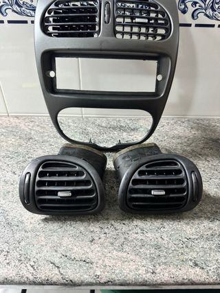 Marco Radio y Aireadores Peugeot 206