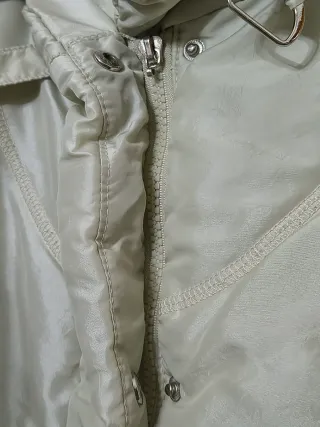 Giubbotto imbottito color ghiaccio