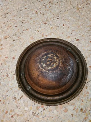 Precioso y antiguo brasero de latón