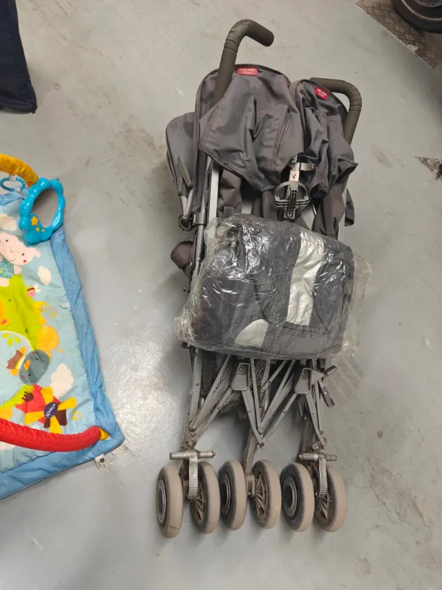 Pack recién Nacido bebe- Carro doble McLaren y Más