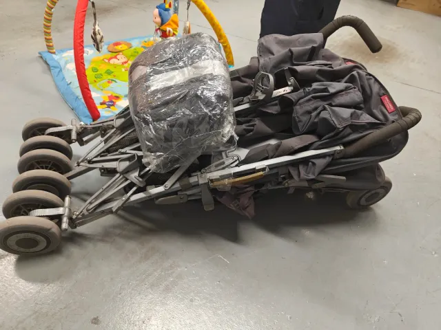 Pack recién Nacido bebe- Carro doble McLaren y Más