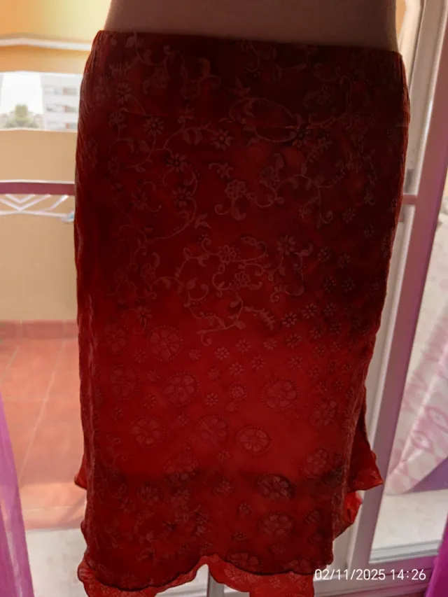 Falda doble estampada naranja y roja