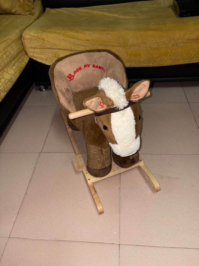 Caballo balancín Book My Baby