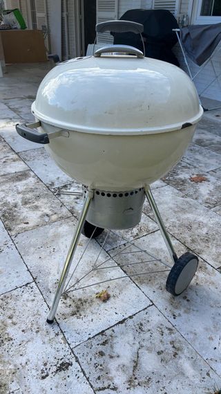 Barbacoa Weber 57cm diámetro .