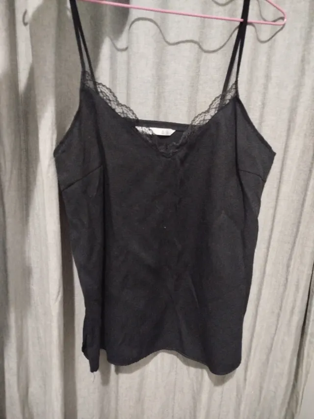 Lencera negra con encaje