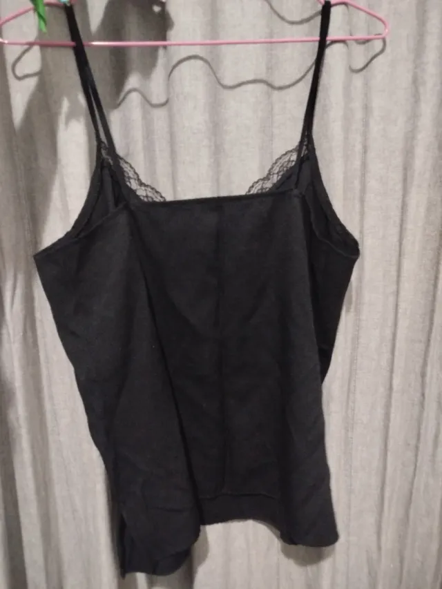 Lencera negra con encaje