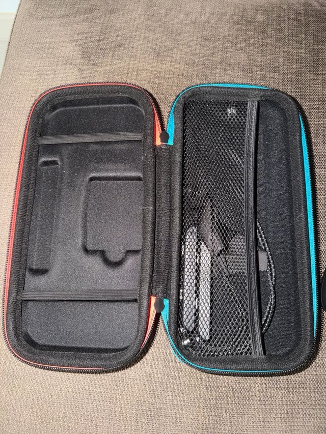 Nintendo Switch + 3 juegos