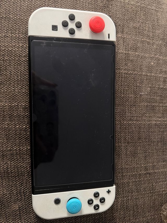 Nintendo Switch + 3 juegos