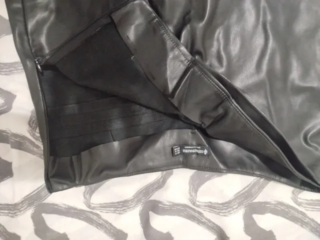 Falda pantalón efecto piel