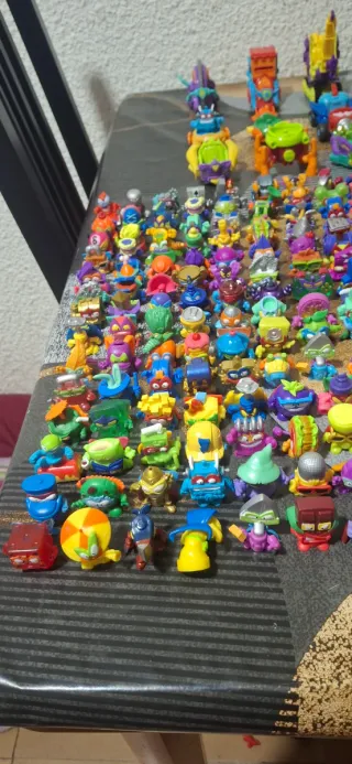 Lote Superzings: Muñecos y Vehículos