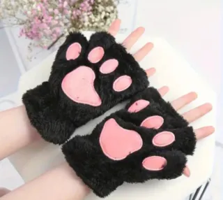 Guantes de gato negros y rosas