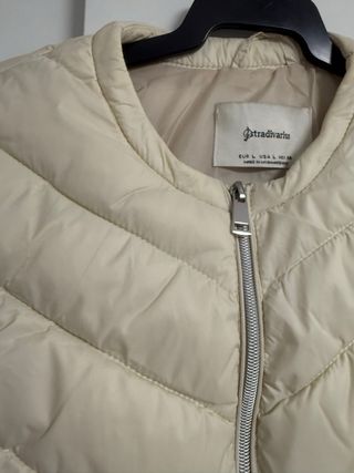 Chaqueta Stradivarius Beige Talla L