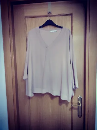 Blusa violeta by Mango talla 44