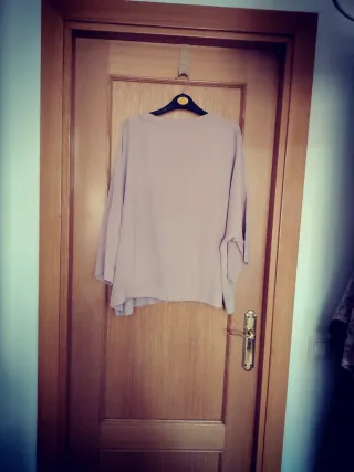 Blusa violeta by Mango talla 44