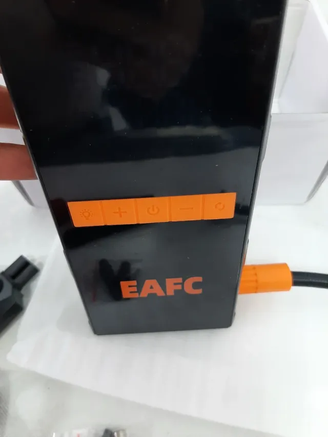 Arrancador Coche/Moto 4 en 1 Potente y Multifunció