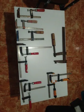 Lote de gatos de carpintería