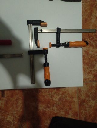 Lote de gatos de carpintería