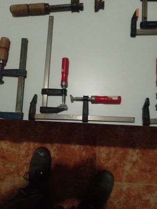 Lote de gatos de carpintería