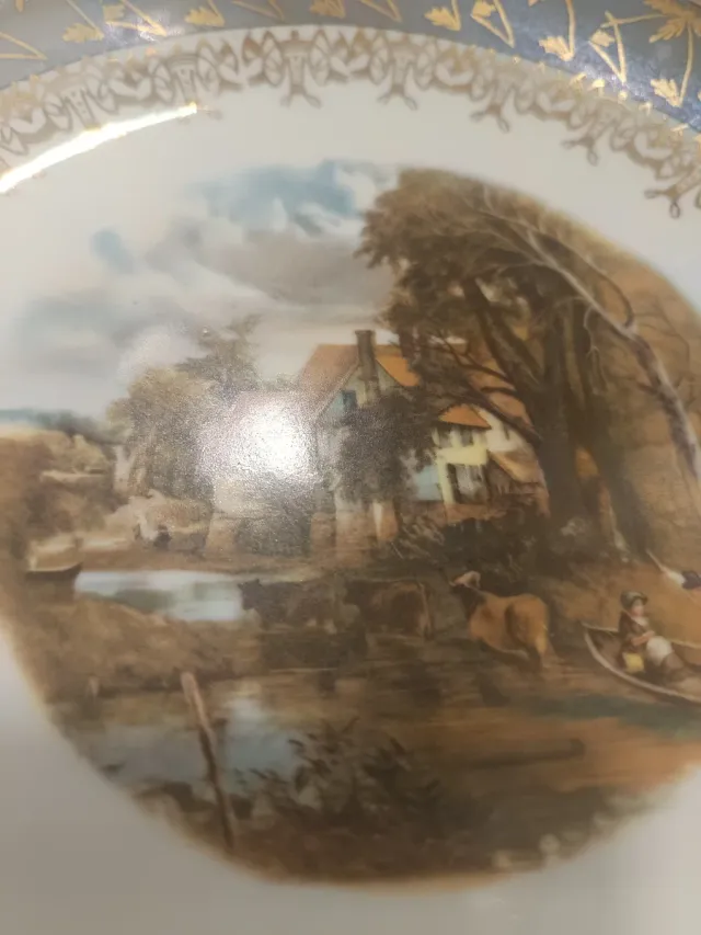 Plato antiguo porcelana decorado