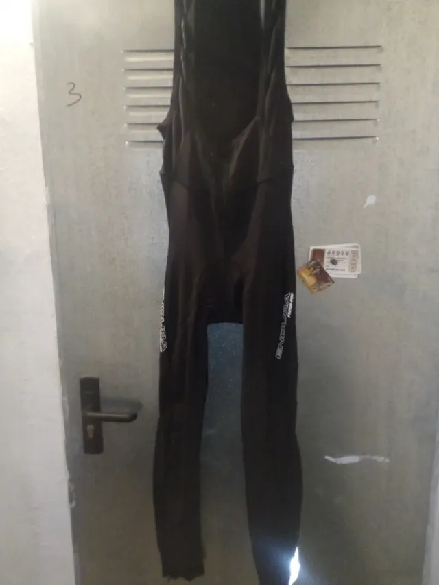 Tuta da ciclismo nera