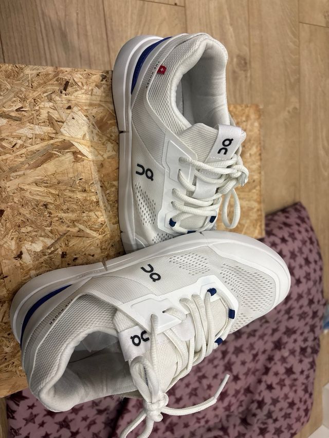 Sneakers On Cloud Running Bianche e Blu