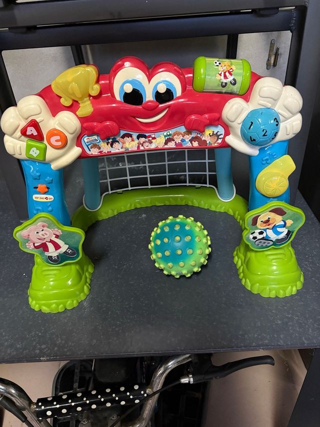 Portería de fútbol infantil con pelota i música