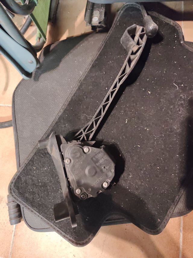 Pedal Acelerador Volvo S40 s60