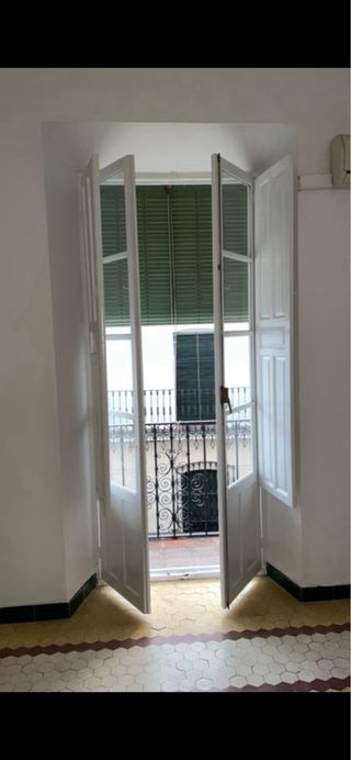 Puertas y ventanas de madera