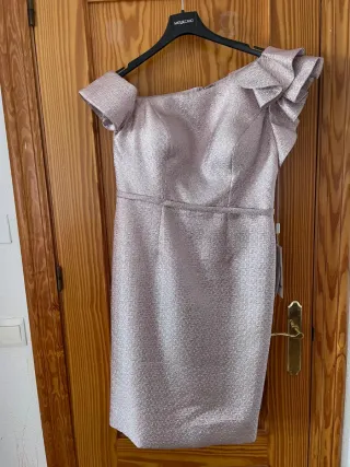 Vestido Couture Club Talla 40 Nuevo con Etiqueta