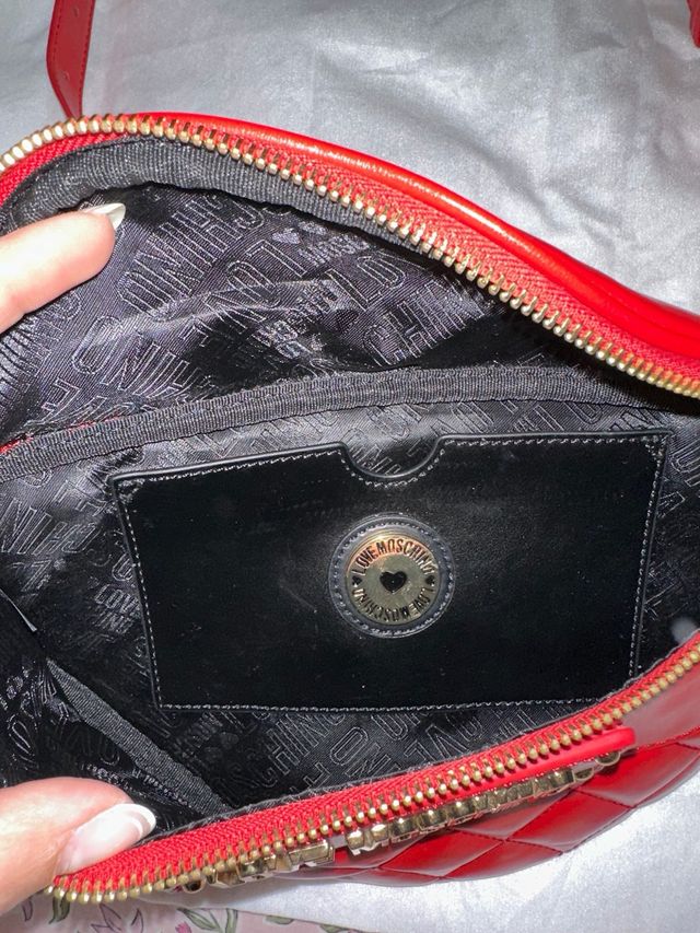 Riñonera Love Moschino Roja y Dorada