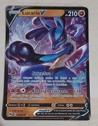 Carta Pokémon Lucario V