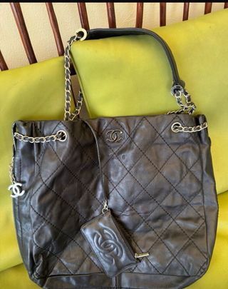 Bolso Tote Chanel Negro Piel Expandible