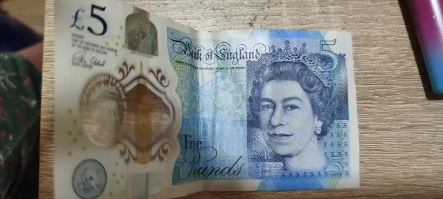 Billete 5 Libras Bank of England Reina Isabel