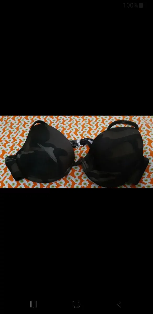 Reggiseno verde militare