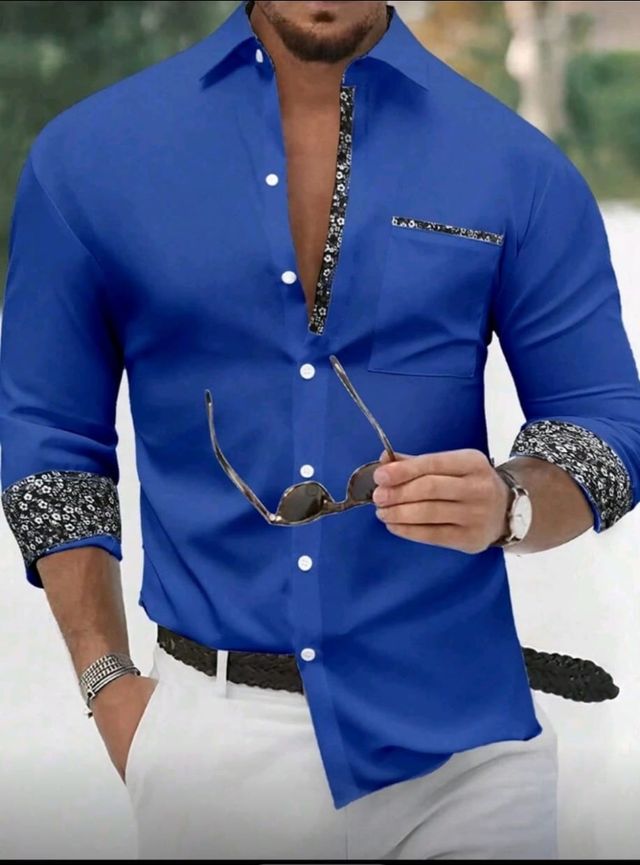 Camisa Azul Marino con Detalles
