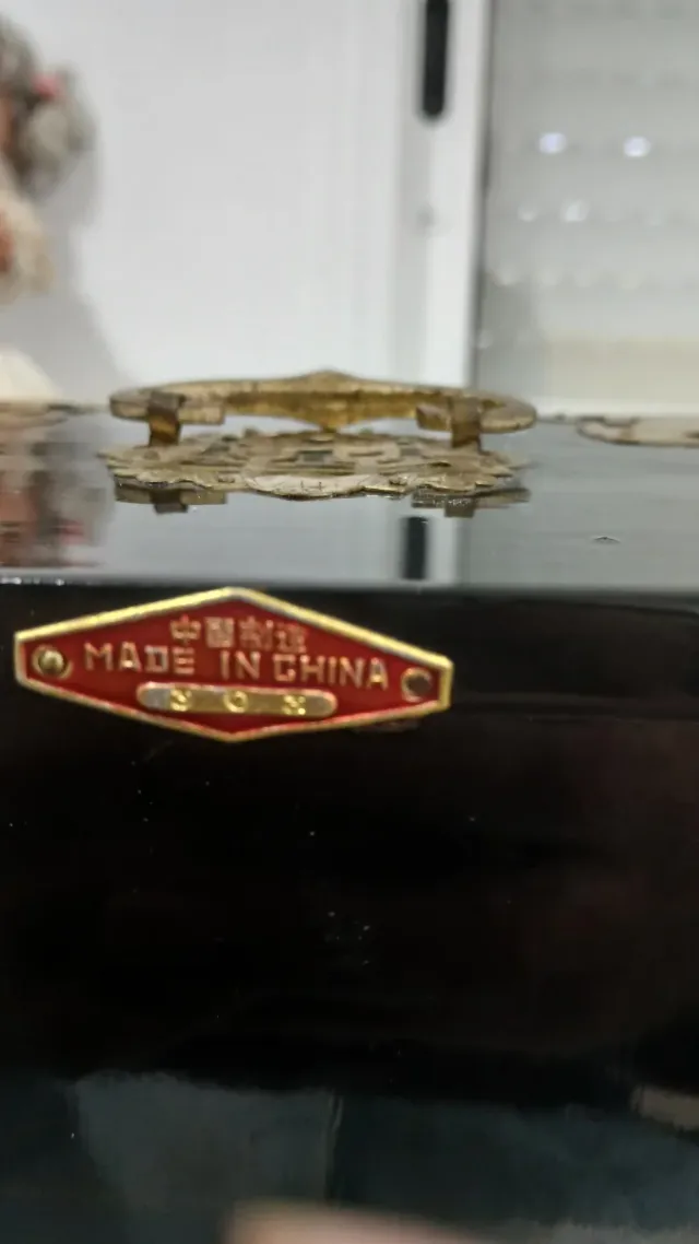 Antiguo joyero chino incrustaciones nacar