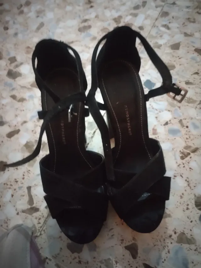 Zapatos tacón negros talla 38 sin usar