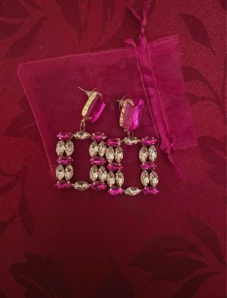 Orecchini fucsia con cristalli